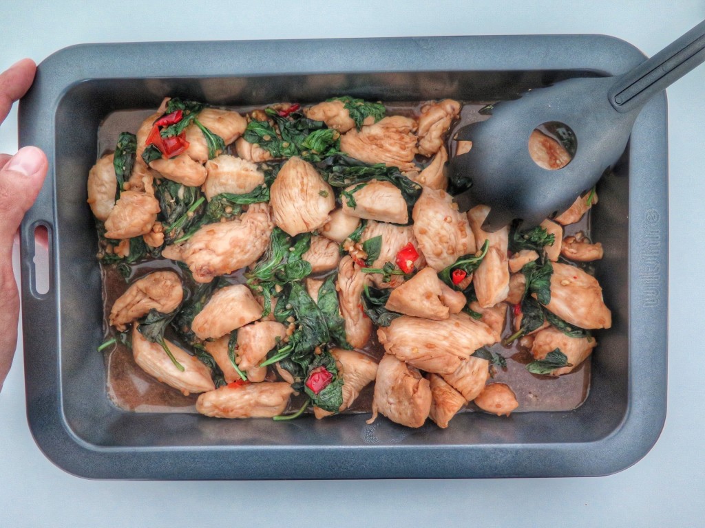 healthy-spicy-thai-basil-chicken-meal-prep-4